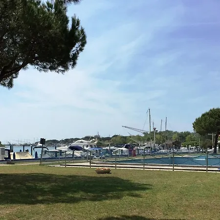 Marina Di Apartment